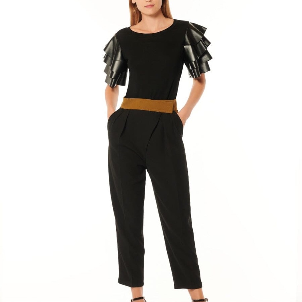Gracia Black Top with Layered Ruffle Sleeves